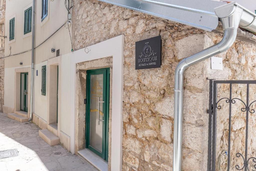 X Boutique Marinac Studio Apartments & Rooms Шибеник Экстерьер фото