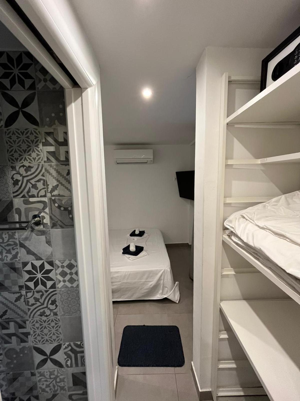 X Boutique Marinac Studio Apartments & Rooms Шибеник Экстерьер фото